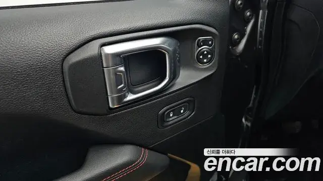 Jeep Gladiator 2021 — Şəkil 9/34