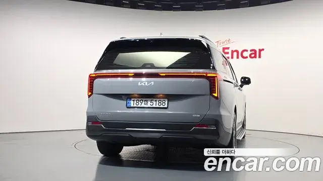 Kia Carnival 2025 — ფოტო 17/20