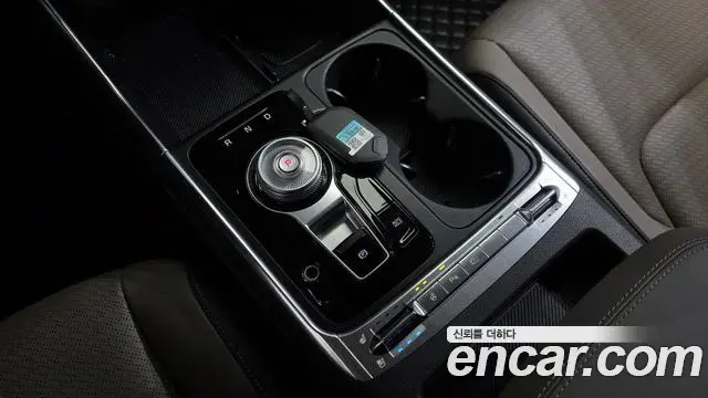 Kia Carnival 2025 — ფოტო 15/20