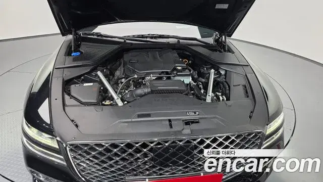 Genesis Electrified G80 2020 — Photo 6/20