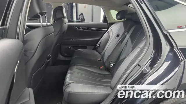 Genesis Electrified G80 2020 — Photo 12/20