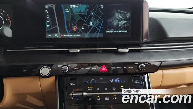 Kia Carnival 2021 — ფოტო 7/36