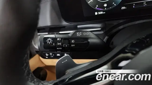 Kia Carnival 2021 — ფოტო 6/36