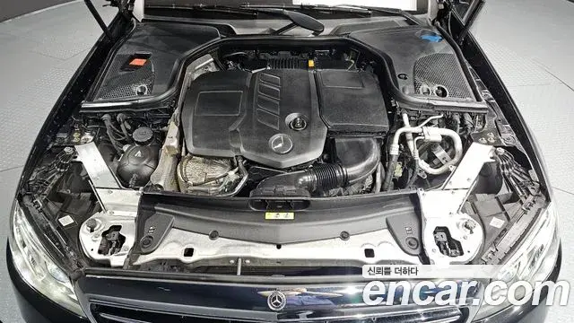 Mercedes-Benz E-Class 2019 — Фото 6/20