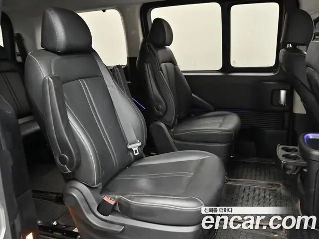 Hyundai Staria 2022 — Photo 11/20