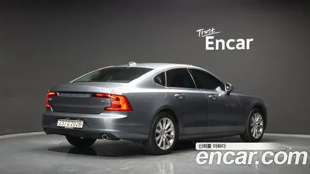Volvo S90 2018 — Şəkil 11/20