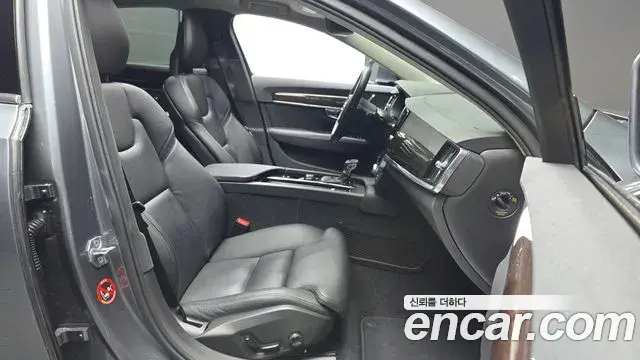 Volvo S90 2018 — Şəkil 17/20