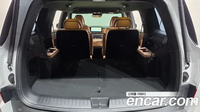 Hyundai Santa Fe 2025 — Photo 6/34