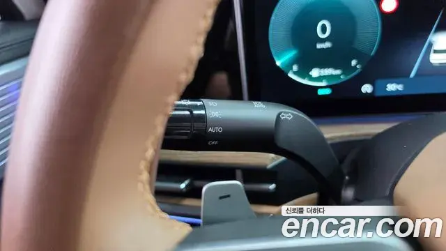 Hyundai Santa Fe 2025 — Photo 4/34
