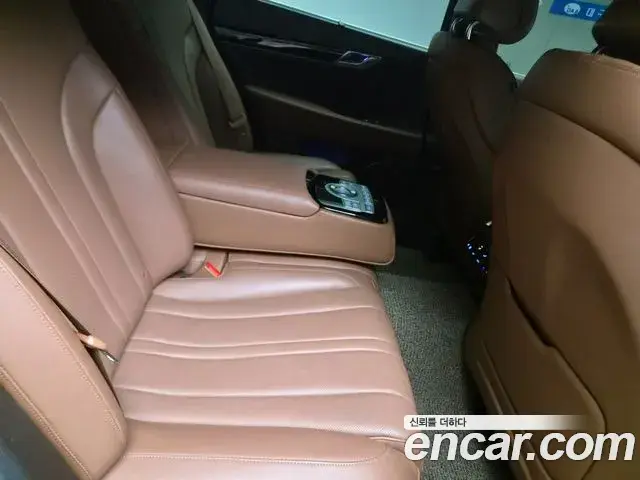 Genesis G80 2021 — ფოტო 13/20