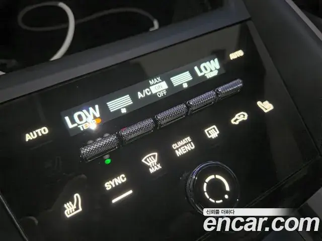 Porsche Macan EV 2025 — ფოტო 11/18