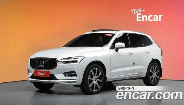Volvo XC60 2020 — Фото 1/20