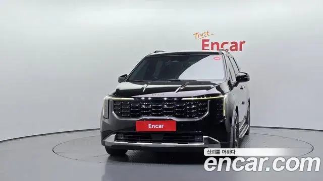 Kia Carnival 2023 — Фото 3/20