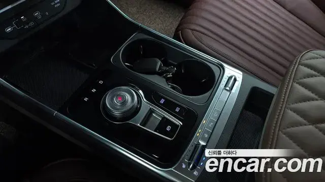Kia Carnival 2023 — Фото 9/20