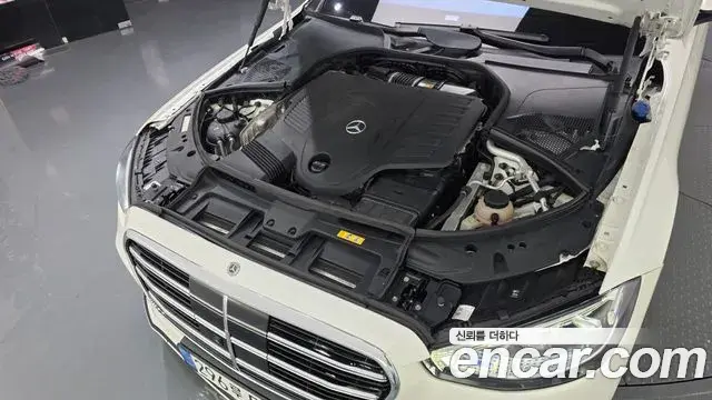 Mercedes-Benz S-Class 2022 — Фото 6/20