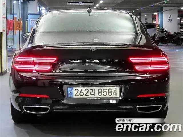 Genesis G80 2022 — Photo 9/20