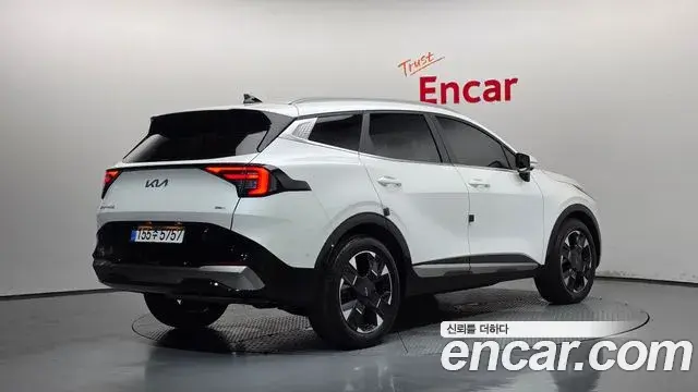 Kia Sportage 2025 — Фото 1/20