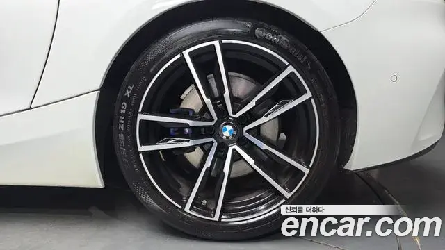 BMW Z4 2024 — Şəkil 13/30