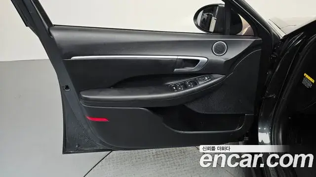 Hyundai Sonata Hybrid 2019 — Şəkil 11/31