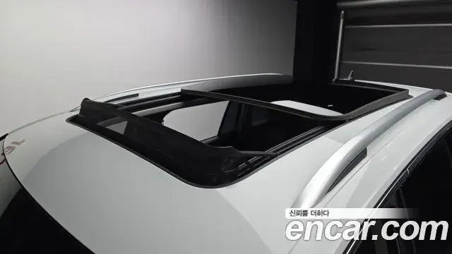 Volkswagen Tiguan 2023 — Photo 17/33
