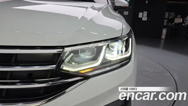 Volkswagen Tiguan 2023 — Photo 31/33