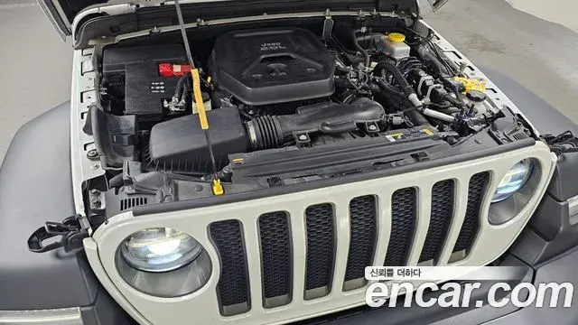 Jeep Wrangler 2021 — Photo 2/30