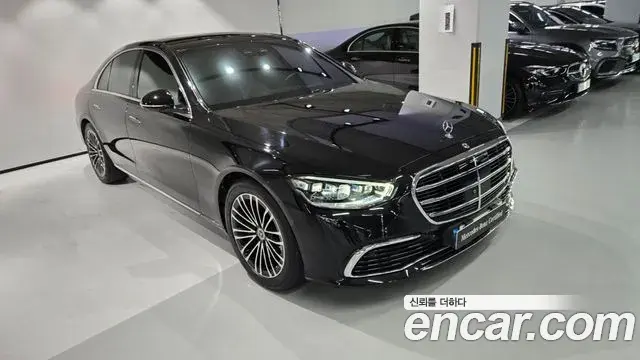 Mercedes-Benz S-Class 2022 — Фото 1/20
