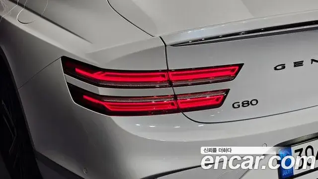 Genesis G80 2025 — Photo 31/35