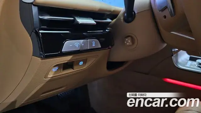 Genesis G80 2025 — Photo 8/35