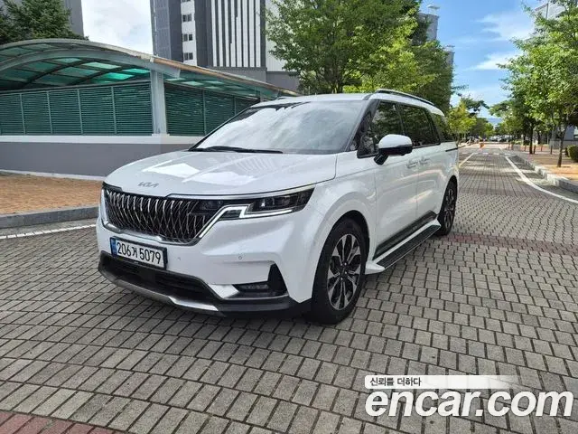 Kia Carnival 2023 — Фото 3/20