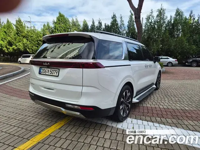 Kia Carnival 2023 — Фото 5/20