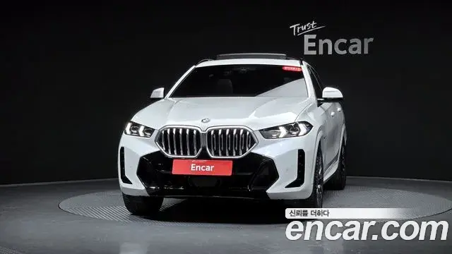 BMW X6 2024 — Photo 28/34