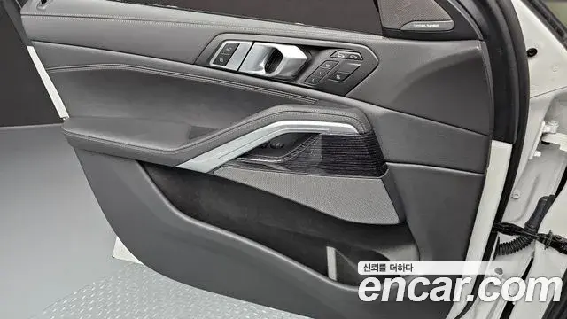 BMW X6 2024 — Photo 14/34