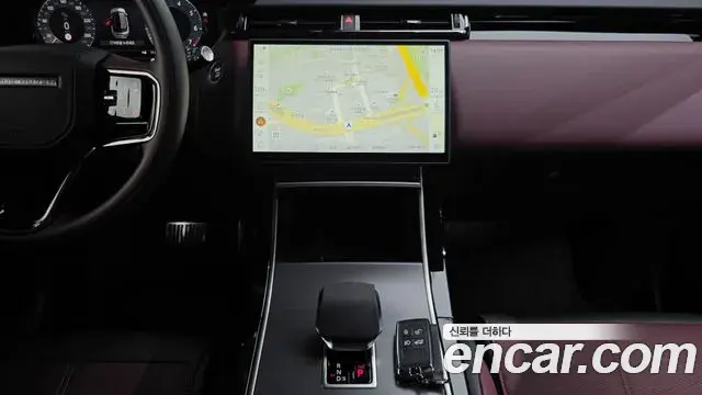 Land Rover Range Rover Velar 2025 — Photo 17/20