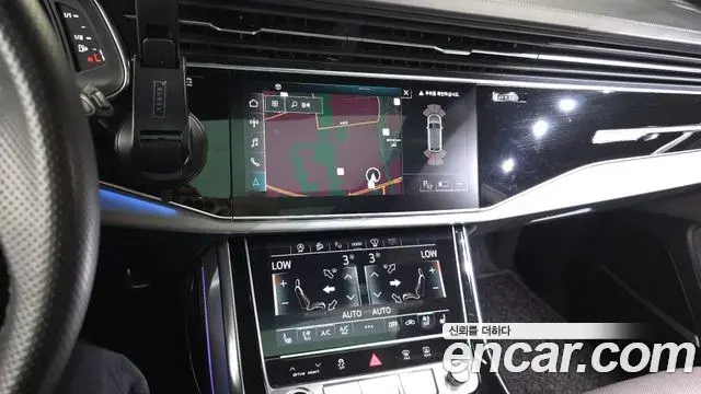 Audi Q7 2021 — Фото 15/20