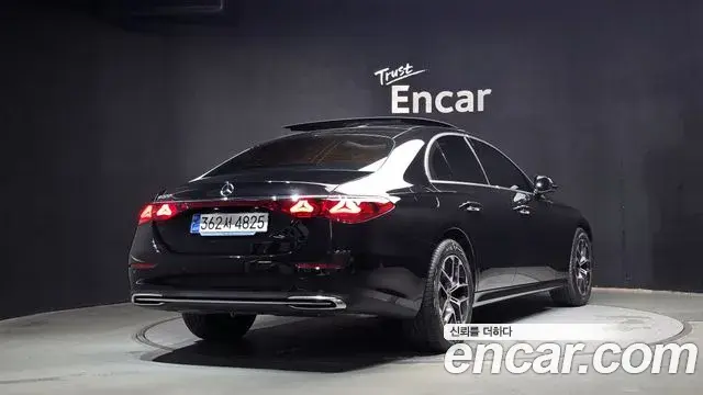 Mercedes-Benz E-Class 2025 — Şəkil 18/30