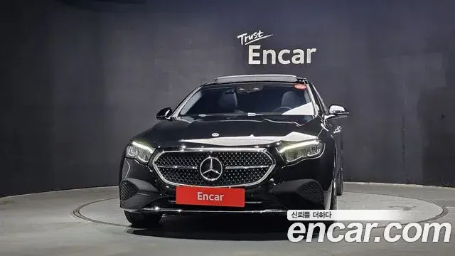 Mercedes-Benz E-Class 2025 — Şəkil 1/30