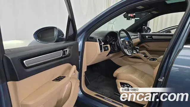Porsche Cayenne 2019 — Şəkil 9/20