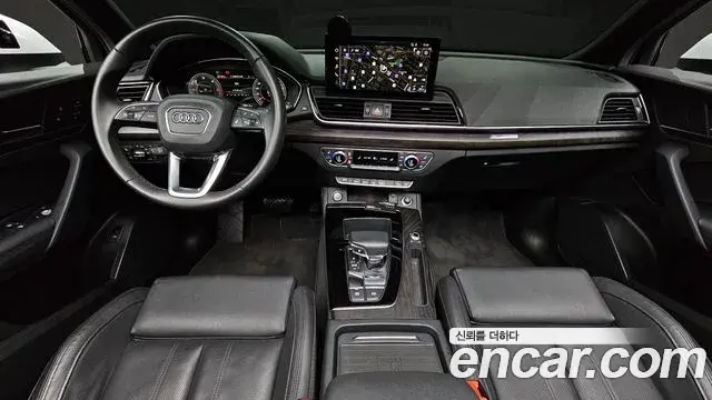 Audi Q5 2023 — Şəkil 12/33