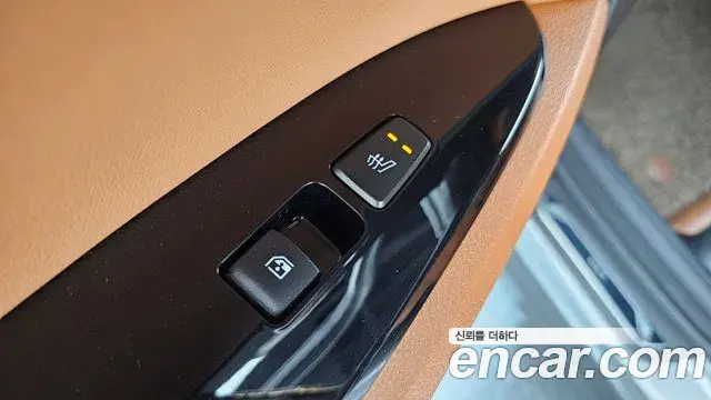 Kia Sportage 2023 — Фото 19/20