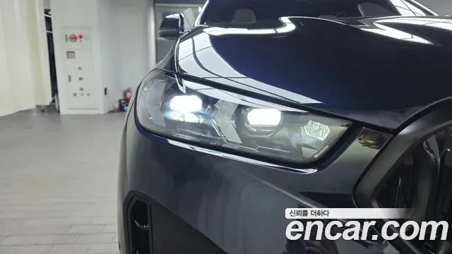 BMW X6 2025 — Photo 8/34