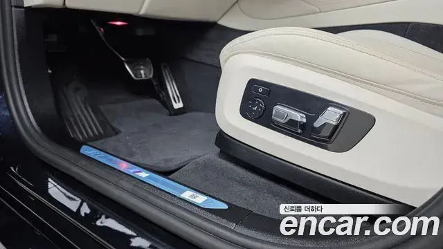 BMW X6 2025 — Photo 29/34