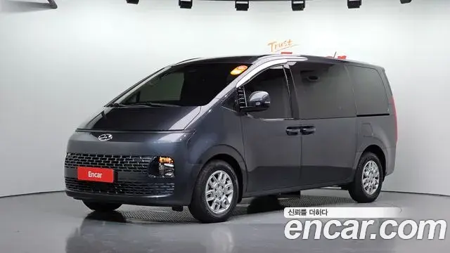 Hyundai Staria 2022 — Фото 1/20