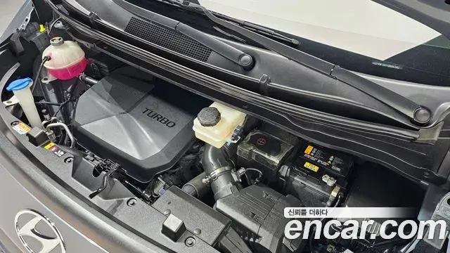 Hyundai Staria 2022 — Фото 6/20