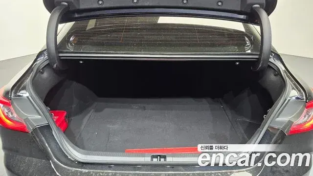 Toyota Camry 2025 — ფოტო 24/30