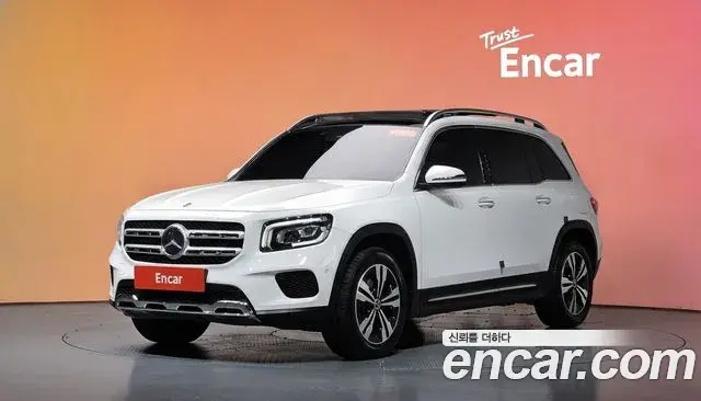 Mercedes-Benz GLB-Class 2021 — Фото 1/20