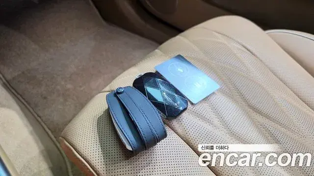 Genesis G80 2025 — Photo 9/35