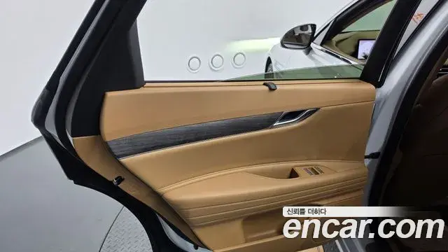 Genesis G80 2025 — Photo 18/35