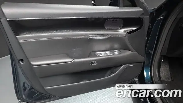 Genesis G90 2022 — Şəkil 18/34