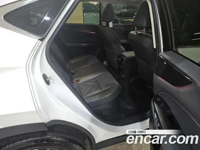 Lexus NX350h 2024 — Photo 8/20